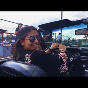 Meet your Posher, Sara